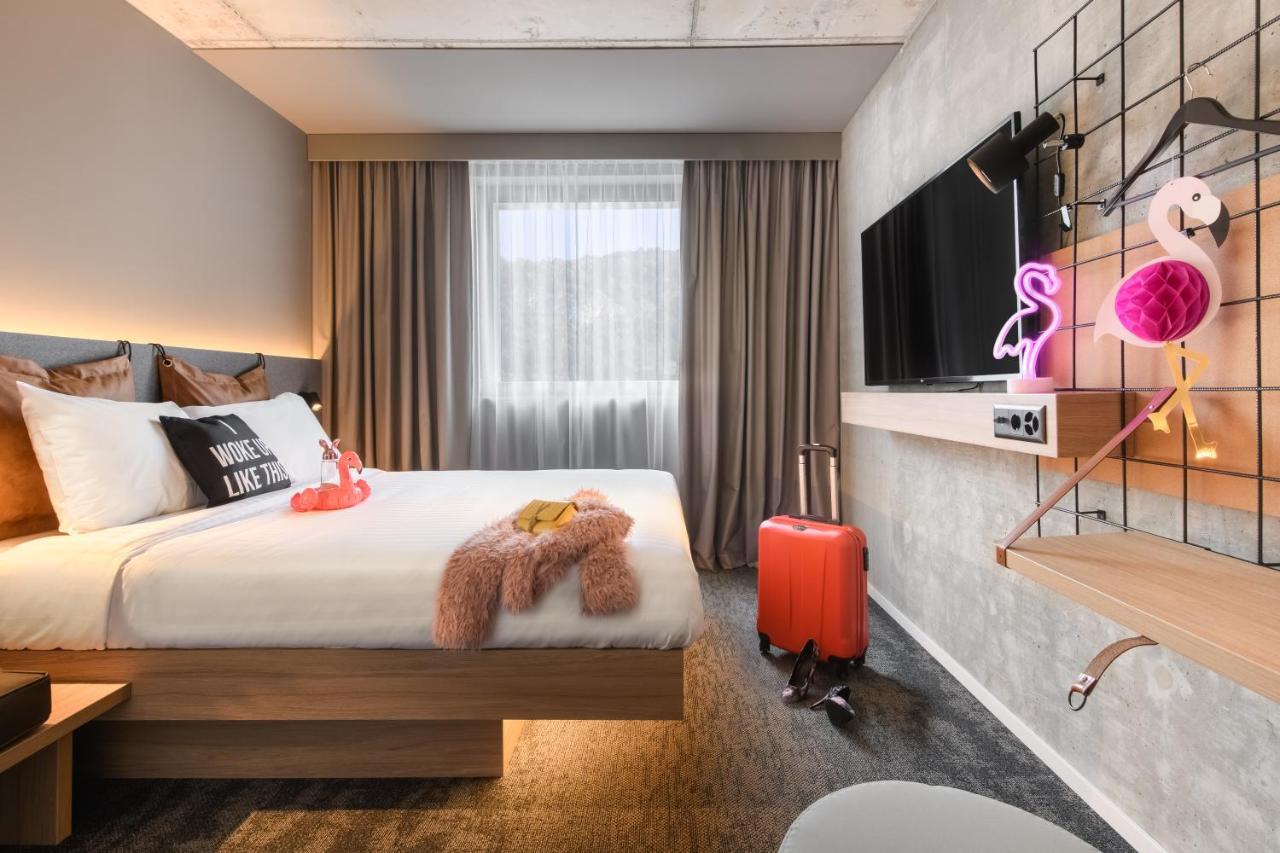 Moxy Sion Hotel Exterior foto