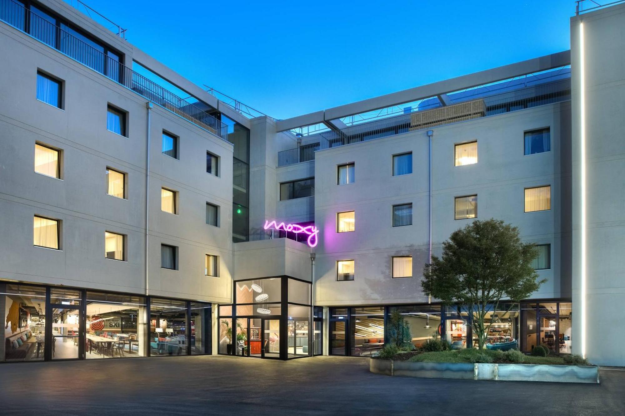 Moxy Sion Hotel Exterior foto